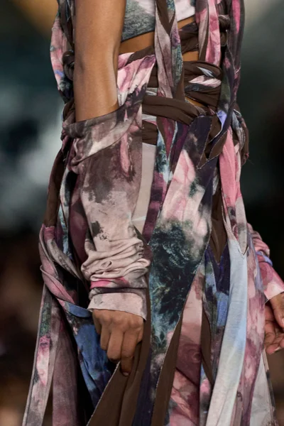 Look 160